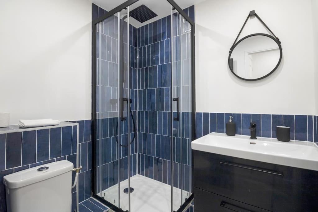 Brand New Flat For 8 People, 3 Bedrooms Párizs Kültér fotó